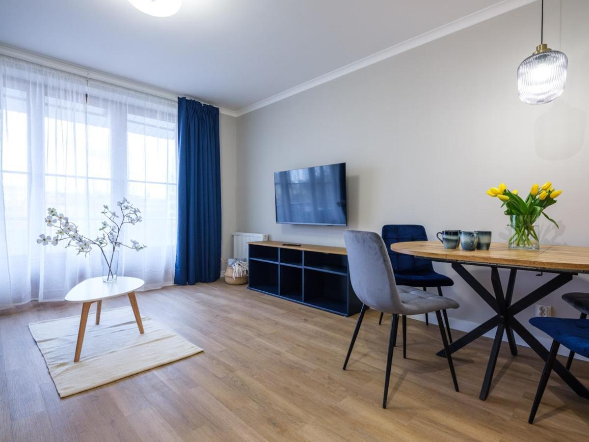 Tyzenhauz Suites Topolowa Krakau Buitenkant foto